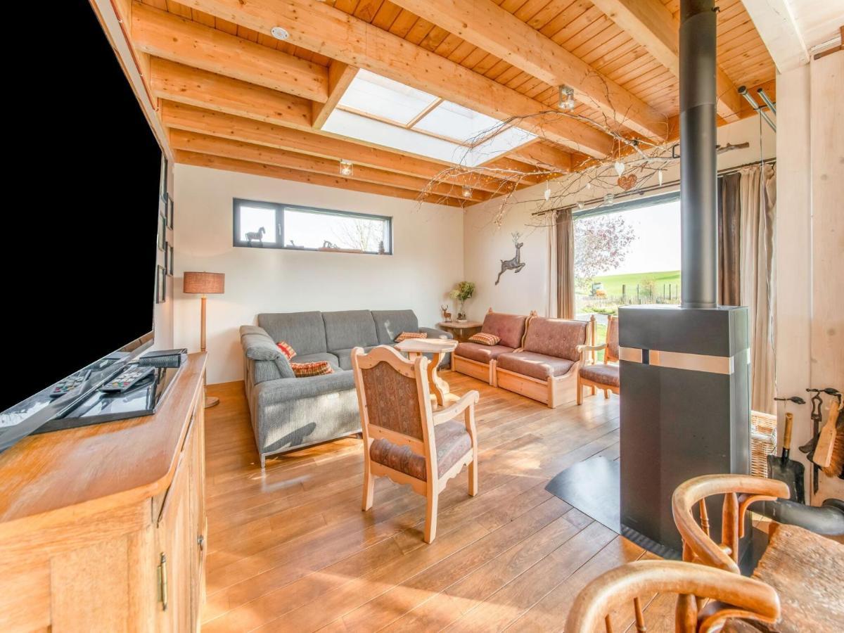 Luxurious House With Sauna In A Farm In Μπαστόν Εξωτερικό φωτογραφία