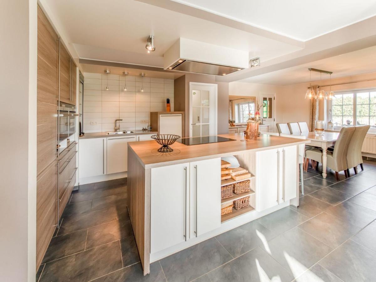 Luxurious House With Sauna In A Farm In Μπαστόν Εξωτερικό φωτογραφία