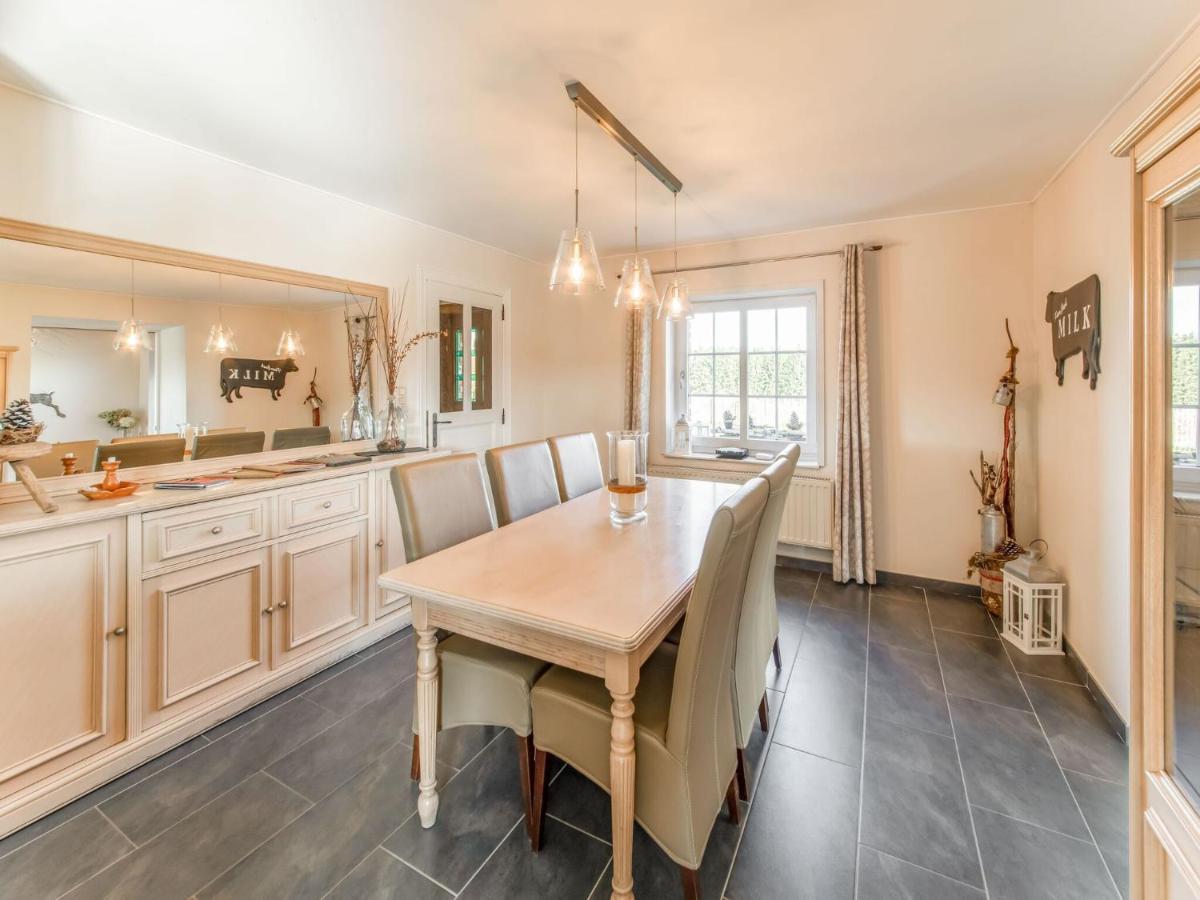 Luxurious House With Sauna In A Farm In Μπαστόν Εξωτερικό φωτογραφία